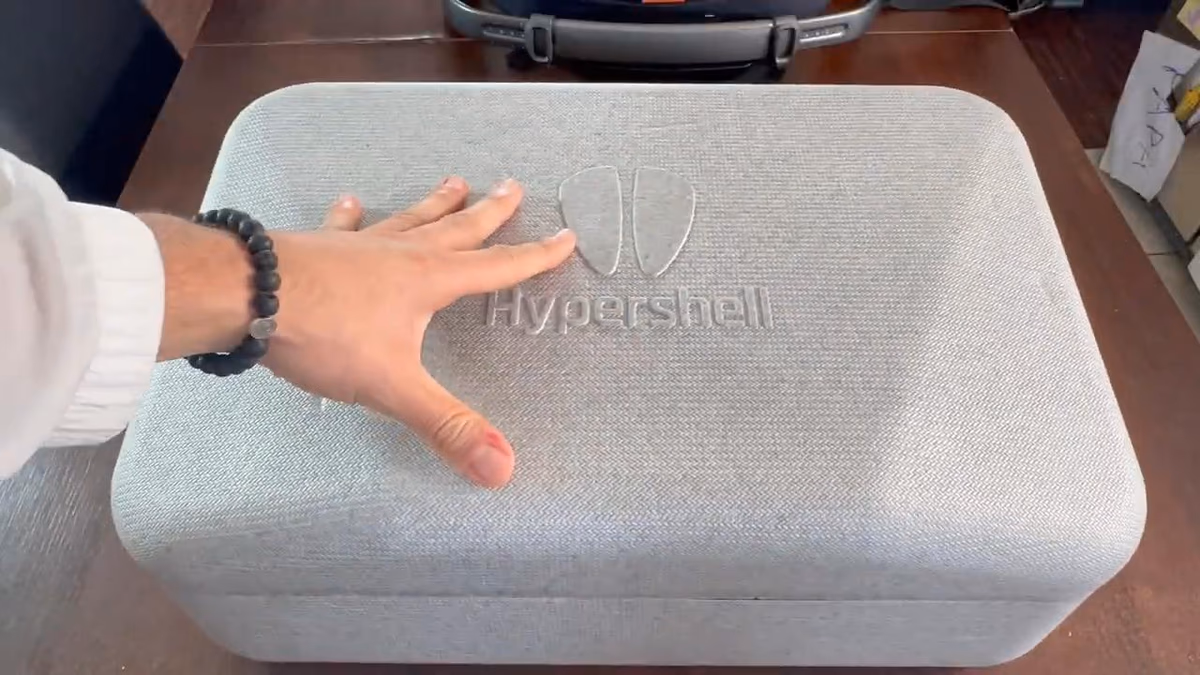 Boite de transport HyperShell Pro X — elle est enorme